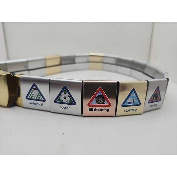 BSA Cub Scout Belt w/ Brass Buckle & 19 Merit Badges Adventure Loop Slides 31 in - Picture 4 of 8